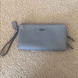 Coach clutch/wristlet